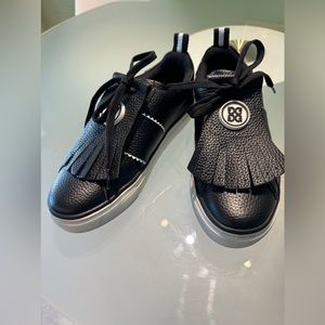 GFore Women’s Durf Pebble Leather Kiltie Golf Shoe SZ 8.5 Black & White